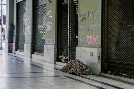 άστεγος Αθήνα